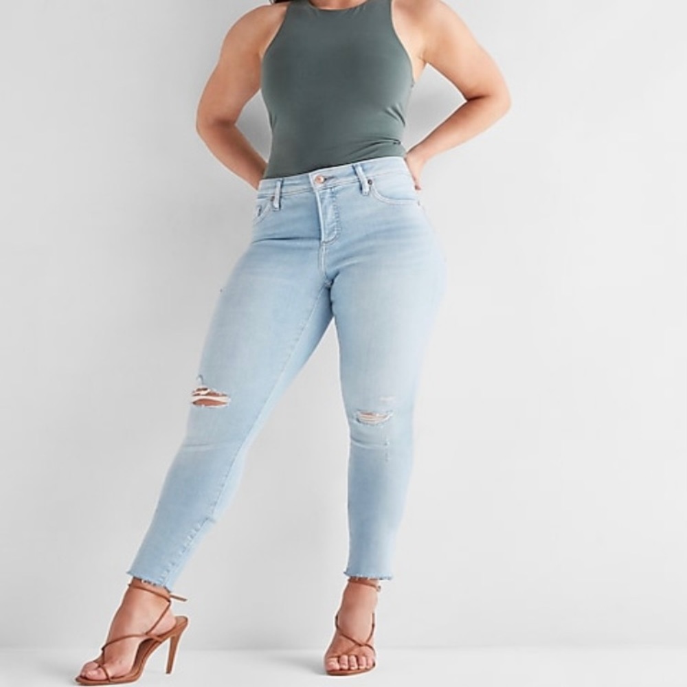 Express Curvy Mid Rise Light Wash Ripped Skinny Jeans - Picture 4 of 7